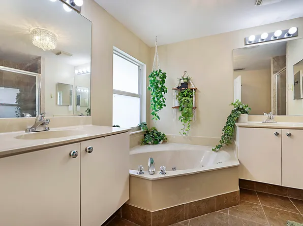 6147 Seminole Gardens Circle, Riviera Beach, FL 33418