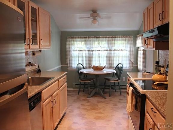 4th image of 202 Holly Stream Ct #2
