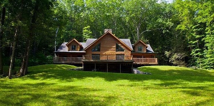 Amazing log cabin