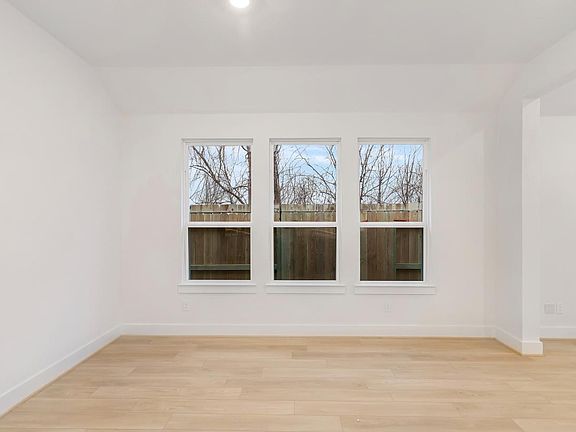 5th image of 31826 Grand Orchard Ln