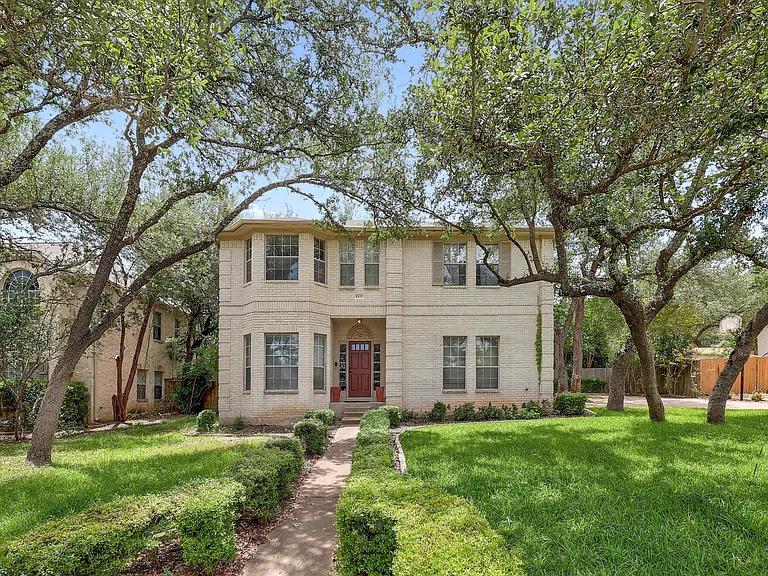 9401 Caracas Dr — Photo 1