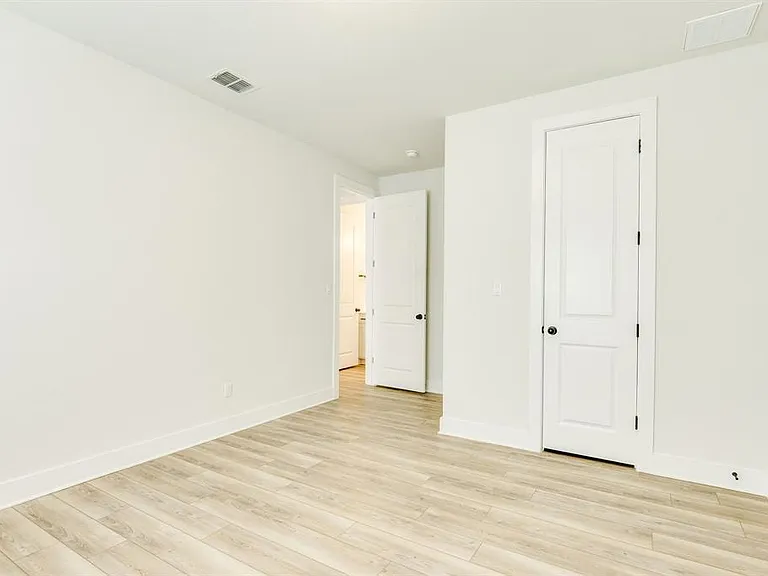 122 Biscayne Bay Bnd — Photo 23
