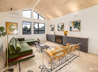 8054 Brooklyn Ave NE #C, Seattle, WA 98115