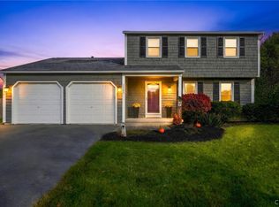 7743 Bainbridge Dr, Liverpool, NY 13090