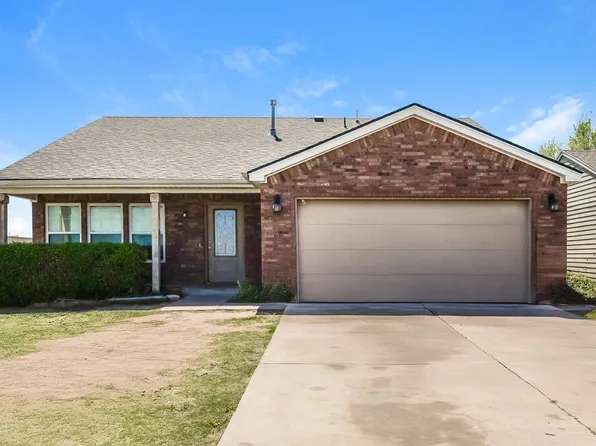816 Eric Cir, Moore, OK 73160