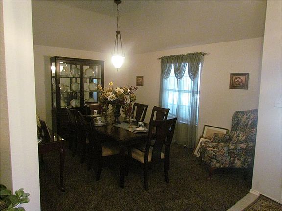2nd image of 504 Prairie Gulch Dr