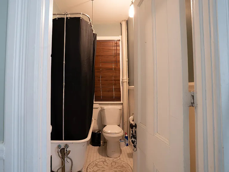 908 3rd Ave #1 — Photo 7