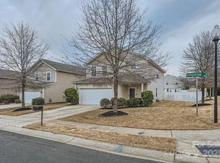 12902 Longstraw Rd, Charlotte, NC 28227