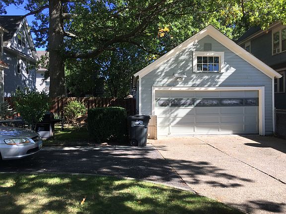 4th image of 14533 Clifton Blvd Unit 3
