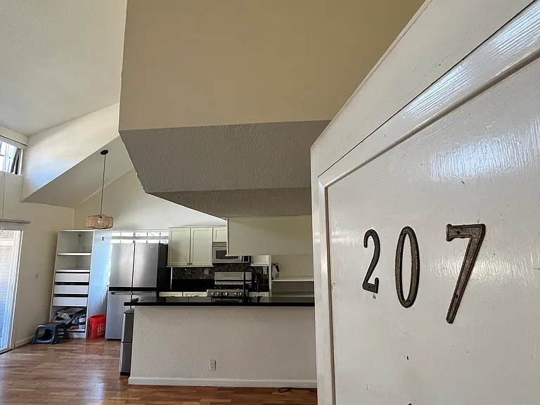 15946 Vanowen St #207 — Photo 3