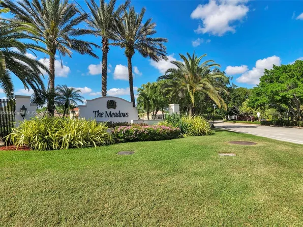 1418 Meadows Blvd, Weston, FL 33327
