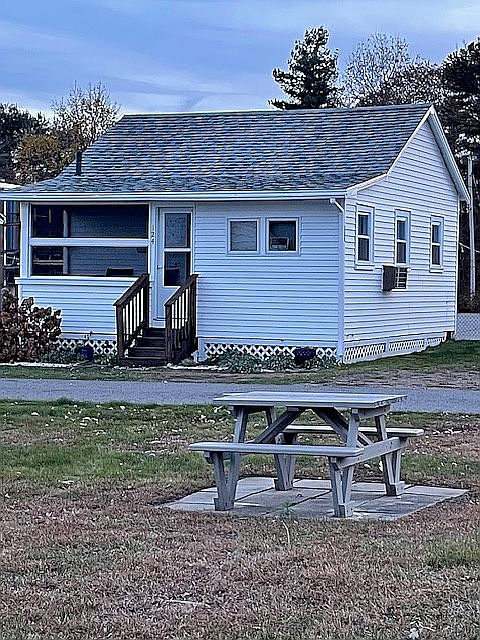 1st image of 1277 Post Rd #124