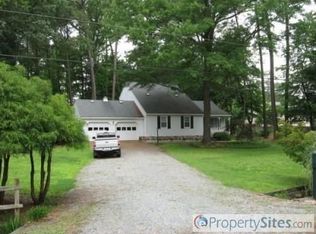 1756 Holly View Dr, Gloucester Point, VA 23062
