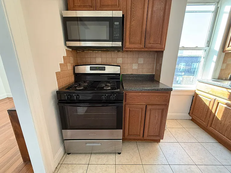 220-22 51st St #25E — Photo 1