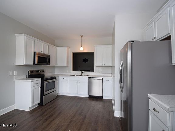 3rd image of 2213 Chavis Dr #A