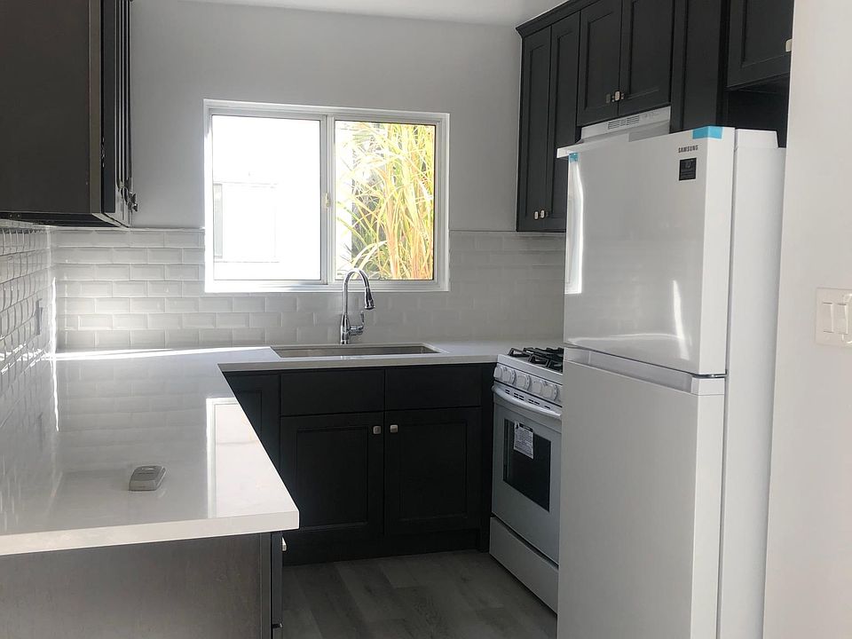 All new appliances with Sparkling white counter tops
