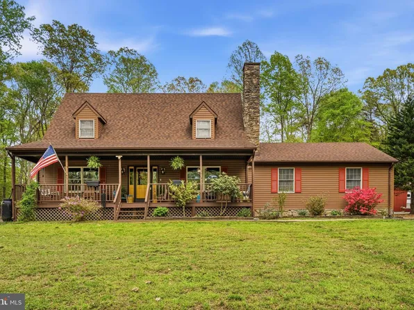 15598 Dickinsons Corner Dr, King George, VA 22485