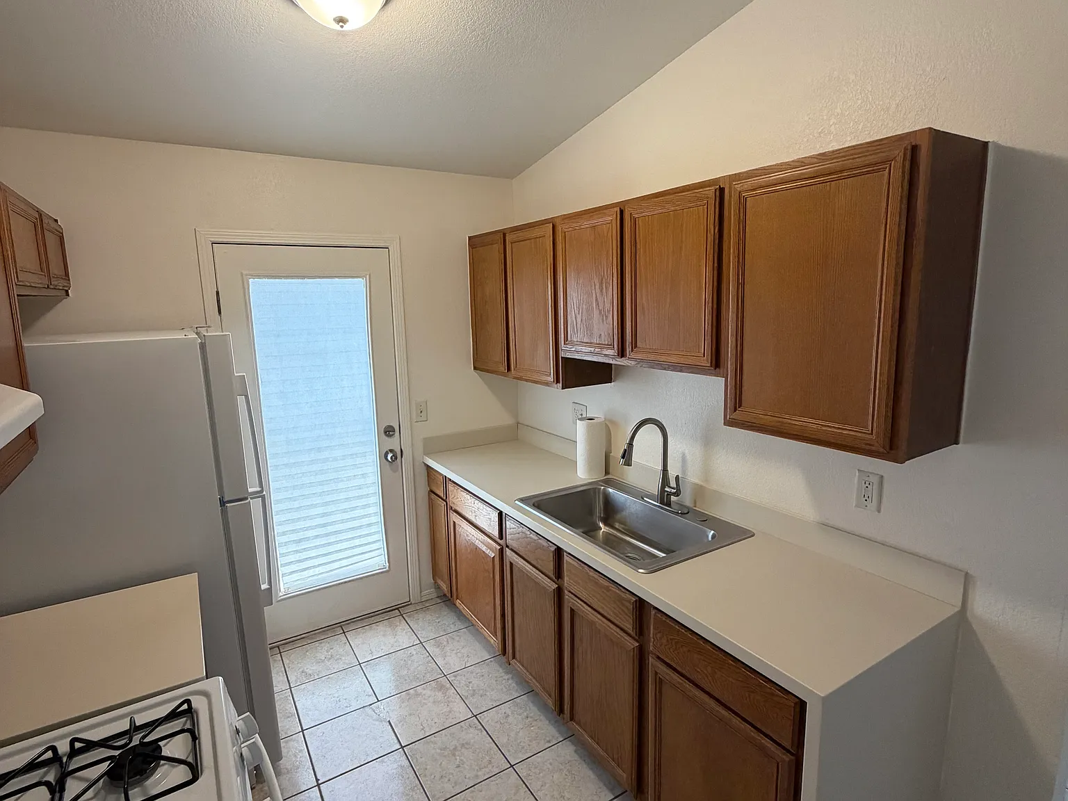 3 bed, 1086 sqft, $1,500 — Photo 4