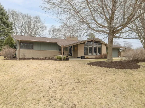 6812 North Bethmaur LANE, Glendale, WI 53209