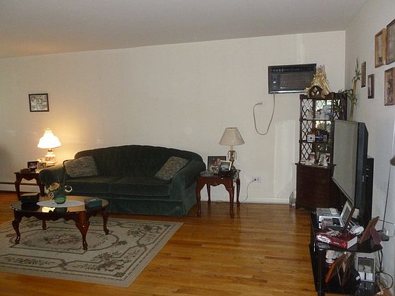 3rd image of 1104 Hannah Ave