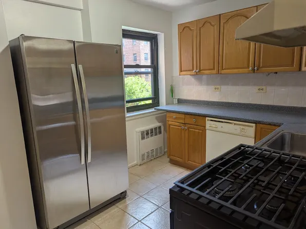 94-31 59th Avenue image 21 of 26