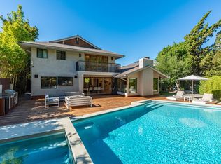 2416 Pesquera Dr, Los Angeles, CA 90049