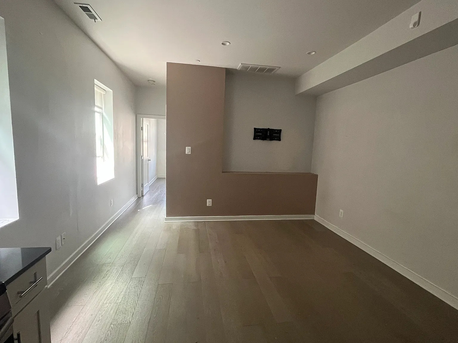 1 bed, 515 sqft, $2,000 — Photo 4