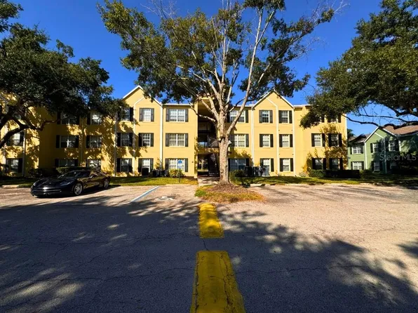 2019 Dixie Belle Dr APT V, Orlando, FL 32812