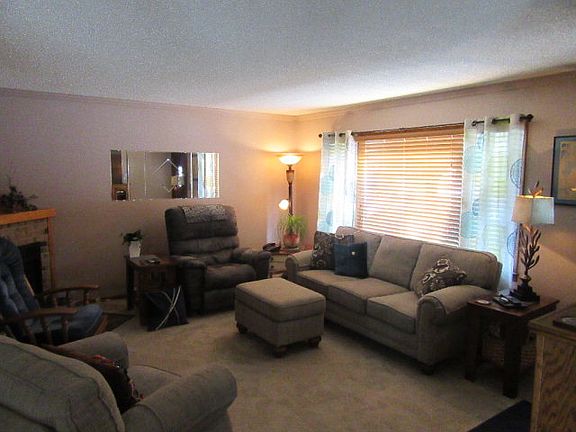 2nd image of 1404 N Ruby Grand Is NE