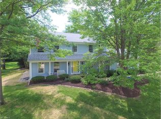 2262 Weir Dr, Hudson, OH 44236