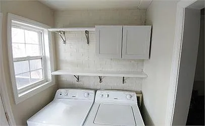 19 Amherst St — Photo 55