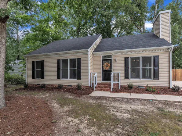 110 Fawn Ridge Ct, Knightdale, NC 27545