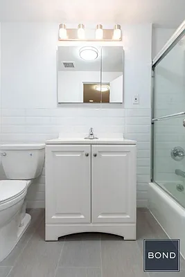 Rented by Bond New York | media 7