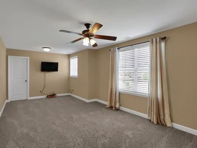 4495 Chestnut Hill Dr — Photo 9