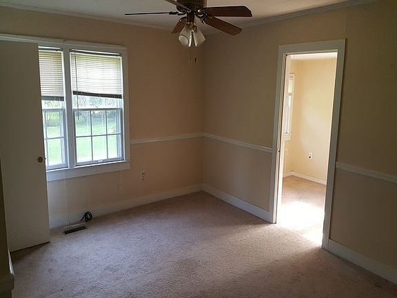 5th image of 1403 2nd St NW