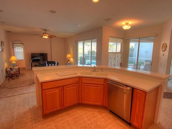 5th image of 15913 Muirfield Dr
