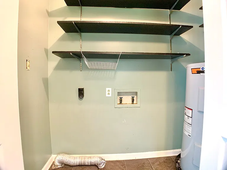 511 Mallory Dr — Photo 9