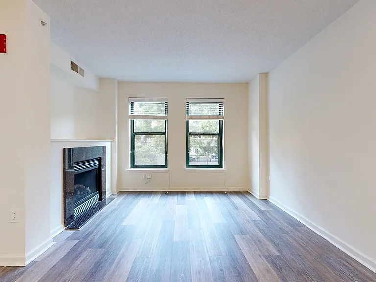 1301 Thomas Circle — Photo 55