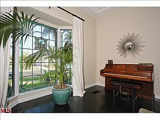 5th image of 1161 Alvira St