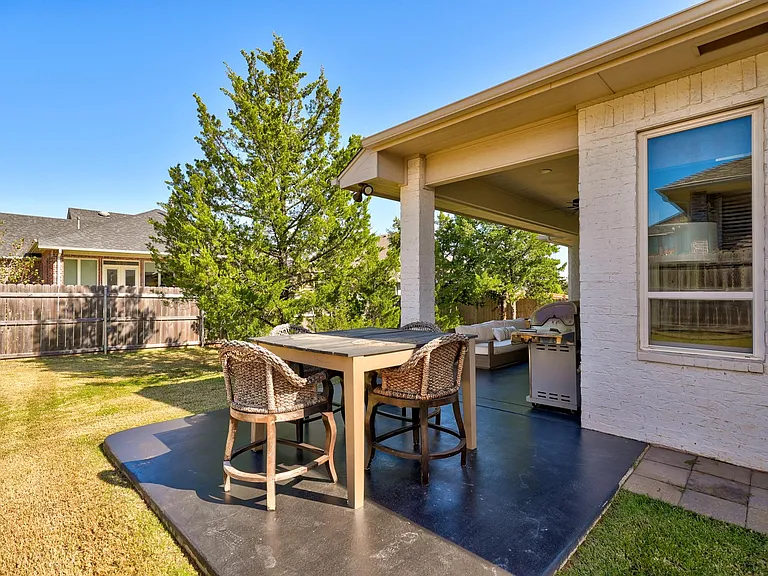 3217 Clock Tower Cir — Photo 42