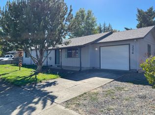 3376 Tahitian Ave, Medford, OR