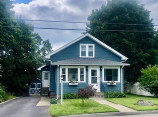 15 Saybrook Rd, Worcester, MA 01604