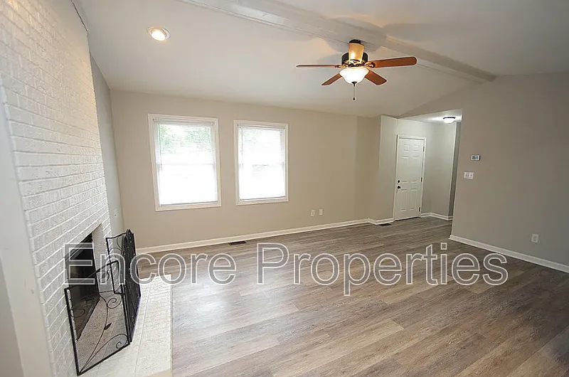 Building Photo - 8009 Boxer Pl
