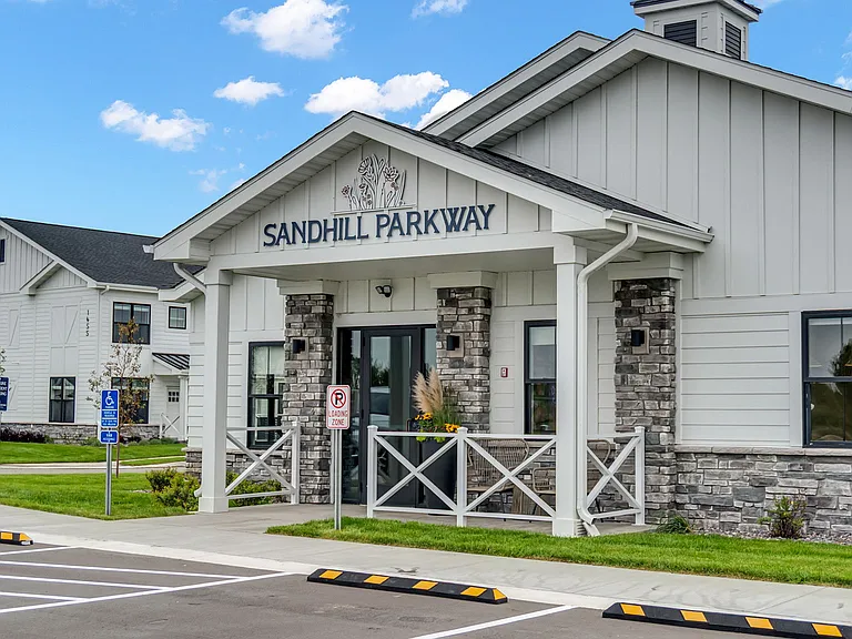 Sandhill Parkway Townhomes — Photo 89