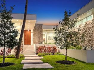 4526 Bay Shore Rd, Sarasota, FL 34234