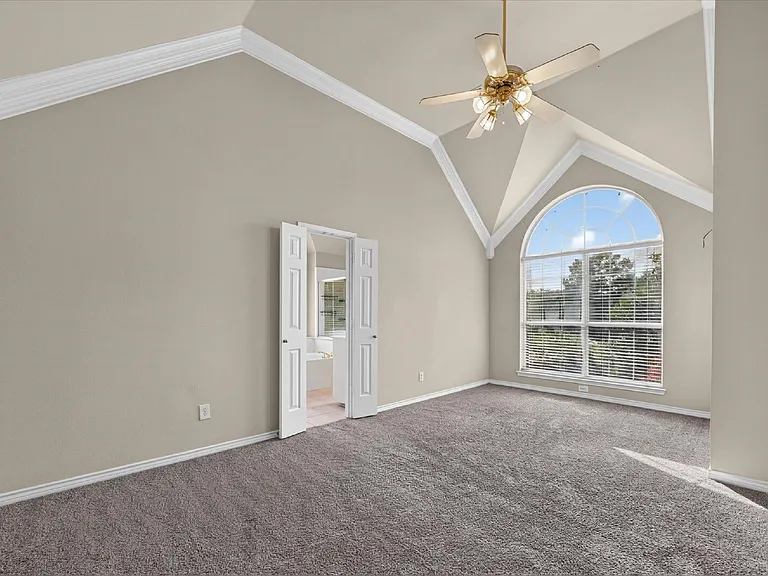 400 Breakers Point Ct — Photo 19