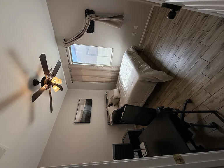 6924 W Southgate Ave #2 — Photo 1