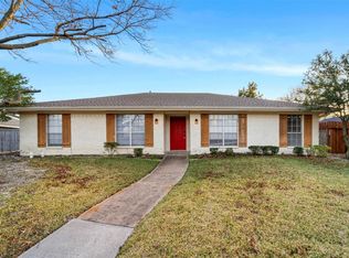 916 Lexington Dr, Plano, TX 75075