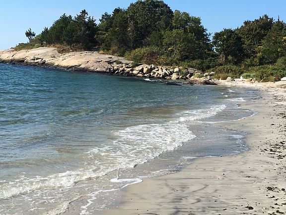 Walk/Bike to Waterford Beach