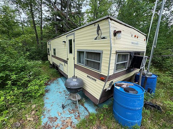 2nd image of W15816 Fawn Acres Rd